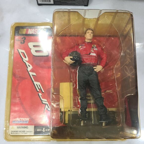 Dale Earnhardt Jr 2004 McFarlane Series 3 Holding Race Helmet Nascar Figure - Picture 1 of 6